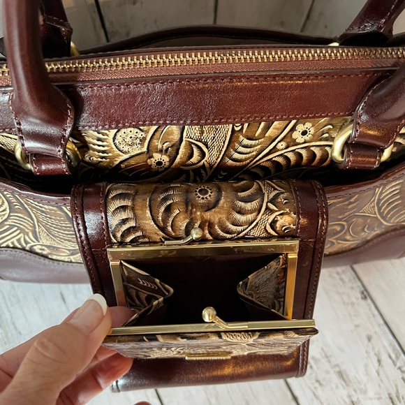BRAHMIN Tan Trellis Satchel And Matching Wallet - Picture 10 of 15